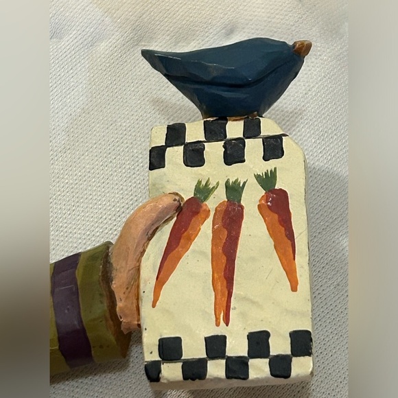 Farmer’s Market by Williraye Studio First Time Gardener 2003 4” Tall - Picture 6 of 7